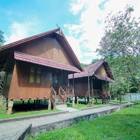 Oyo 3475 Villa Ex Mtq Pagaralam Bagian luar foto