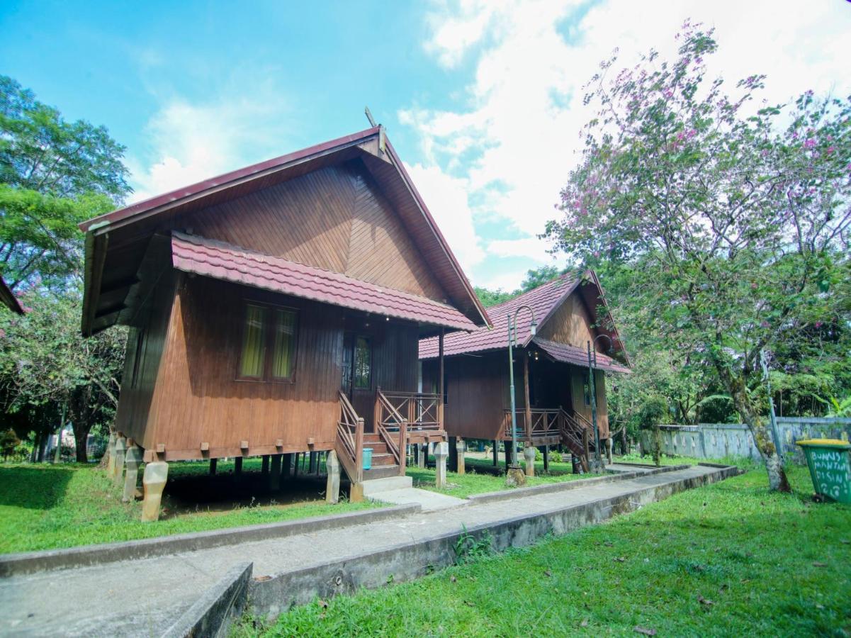 Oyo 3475 Villa Ex Mtq Pagaralam Bagian luar foto