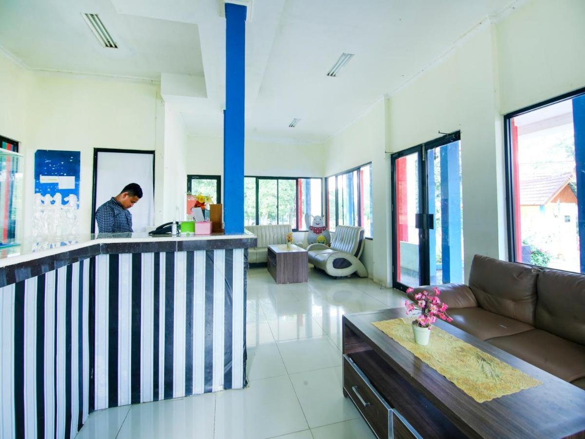 Oyo 3475 Villa Ex Mtq Pagaralam Bagian luar foto